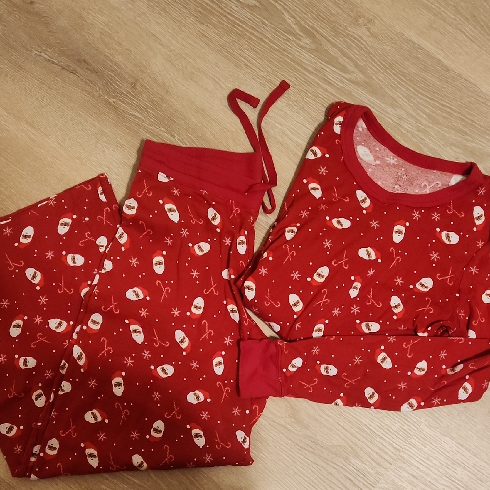 Wondershop Red Santa Print Women's Pajama Set - Long Sleeve And Pants